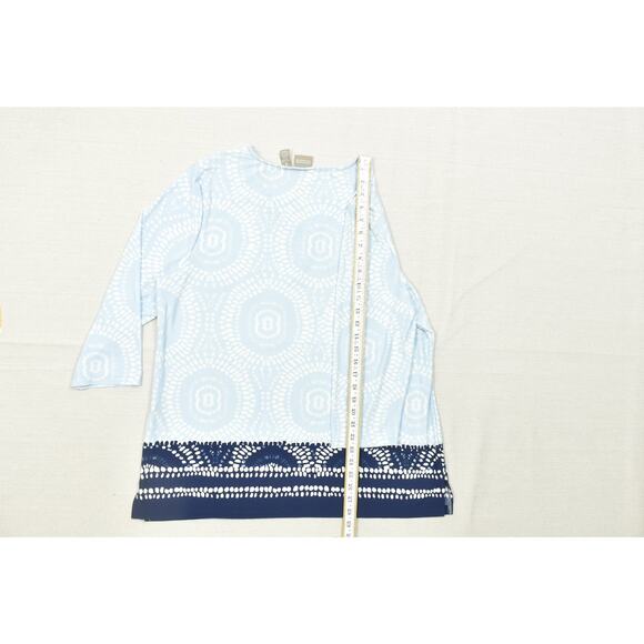 Chico's Women's Blue & White Geometric Tunic Top Size 3 V Neck 3/4 Sleeves - Picture 5 of 8